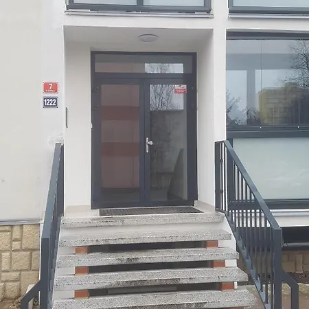 Utulny Apartman V Centru, S Krasnym Vyhledem Decin Exterior photo